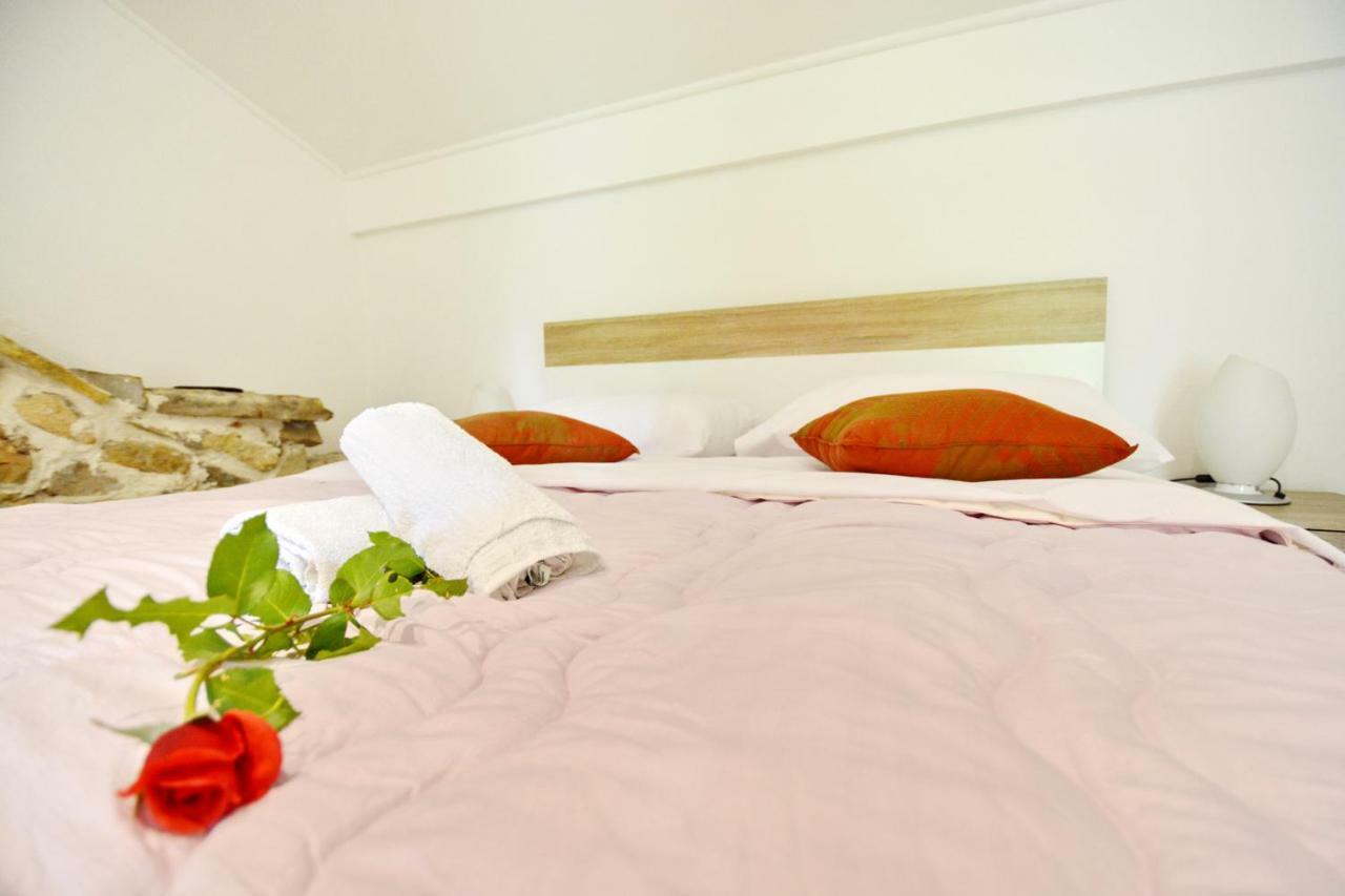 Apartmani Maca Sikovo Buitenkant foto