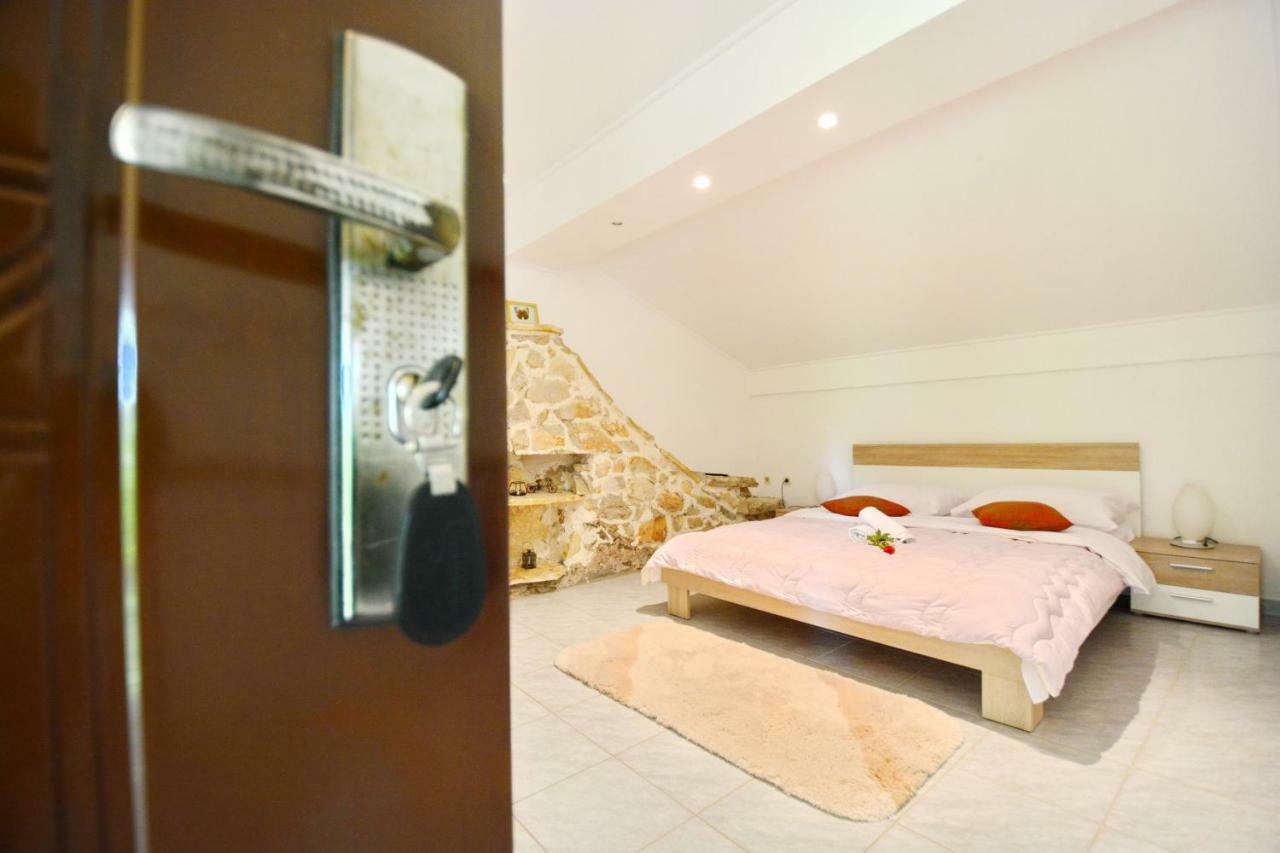 Apartmani Maca Sikovo Buitenkant foto